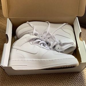 Brand NIB Nike White Air Force 1 Boys size 6 (womens 8).